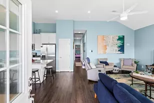 22017 Zachary Dr, Galveston, TX 77554 - Photo 4