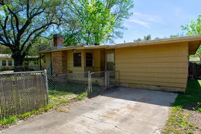 606 Wheelock Street, Hearne, TX 77859 - Photo 32