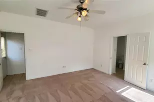2814 Silver Point Ln, Rosharon, TX 77583 - Photo 8
