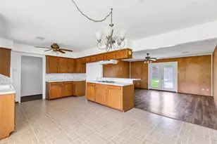 117 Tanglewood St, Baytown, TX 77520 - Photo 20