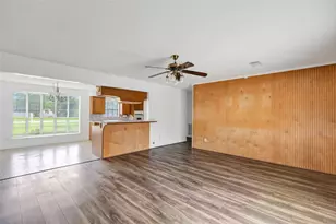 117 Tanglewood St, Baytown, TX 77520 - Photo 14