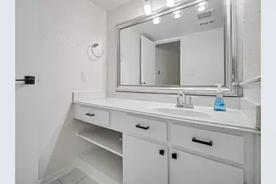7575 Cambridge Street #3305, Houston, TX 77054 - Photo 16