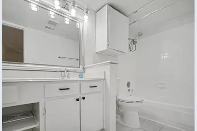 7575 Cambridge Street #3305, Houston, TX 77054 - Photo 14