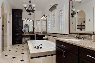 70 S Player Manor Circle, The Woodlands, TX 77382 - Photo 24