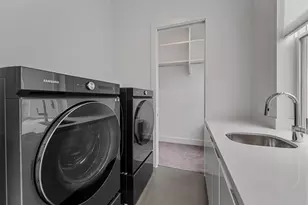 5854 E Post Oak Ln, Houston, TX 77055 - Photo 20