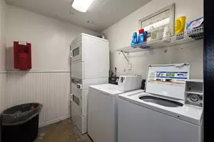 1801 Cortlandt St, Houston, TX 77008 - Photo 4