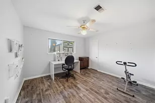 5606 Carew St, Houston, TX 77096 - Photo 10