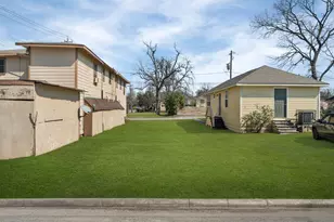 3422 Columbia St, Houston, TX 77018 - Photo 1