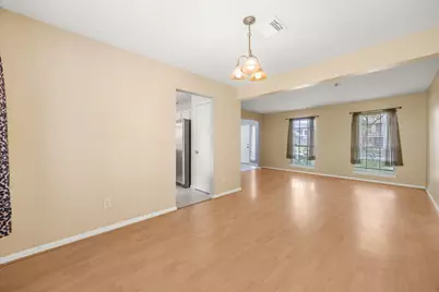 4004 Spring Branch Dr E, Pearland, TX 77584 - Photo 8