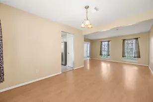 4004 Spring Branch Dr E, Pearland, TX 77584 - Photo 8