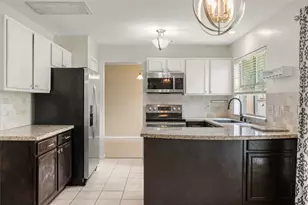 4004 Spring Branch Dr E, Pearland, TX 77584 - Photo 18