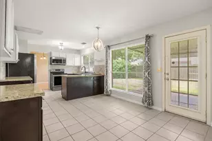 4004 Spring Branch Dr E, Pearland, TX 77584 - Photo 14