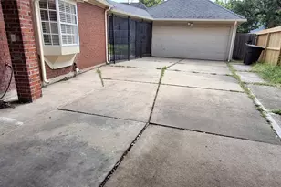 3411 Ashfield Dr, Houston, TX 77082 - Photo 6