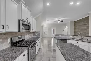 4323 Berry Bend Ln, Richmond, TX 77406 - Photo 10