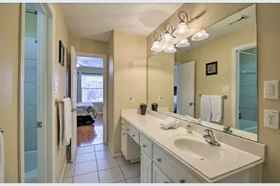 1006 Rochow Street #A, Houston, TX 77019 - Photo 22