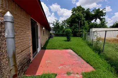 134 Weatherly Way, Houston, TX 77022 - Photo 24