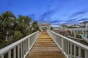 13839 Windlass Cir, Galveston, TX 77554 - Photo 30