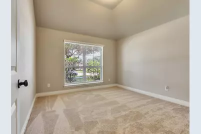 4131 N Creekmont Drive, Fresno, TX 77545 - Photo 8