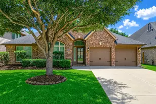 4131 N Creekmont Dr, Fresno, TX 77545 - Photo 2
