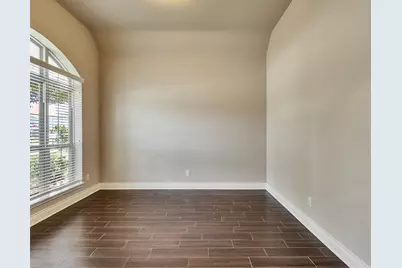 4131 N Creekmont Drive, Fresno, TX 77545 - Photo 6
