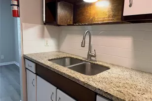 2101 6th Ave N, Texas City, TX 77590 - Photo 6