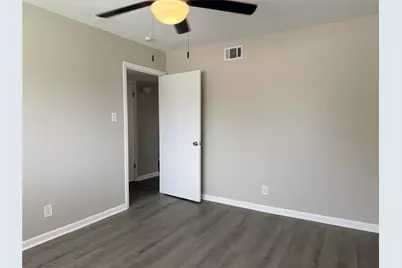 2101 6th Avenue N #6, Texas City, TX 77590 - Photo 8