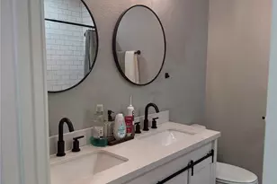 415 W Lake Dr, Livingston, TX 77351 - Photo 14