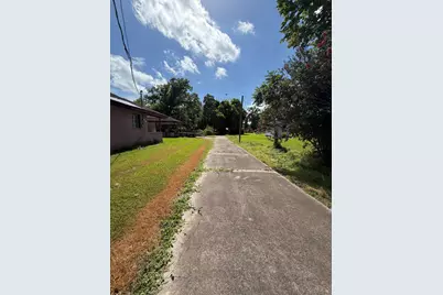 611 Live Oak Street, Jones Creek, TX 77541 - Photo 6