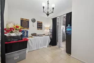 10423 Permian Dr, Sugar Land, TX 77498 - Photo 8