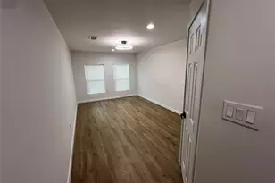 5823 Pershing St, Houston, TX 77033 - Photo 12