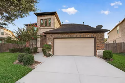 6323 Falling Briar Lane, Sugar Land, TX 77479 - Photo 2