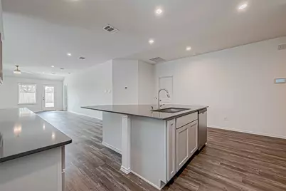 532 Comal Trail, Dayton, TX 77535 - Photo 8