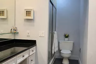 35 Litchfield Ln, Houston, TX 77024 - Photo 18