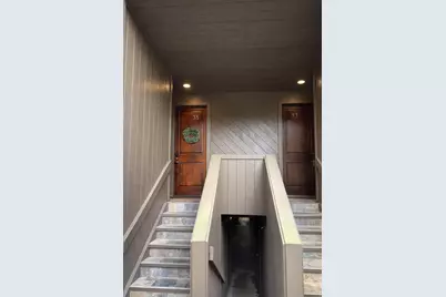 35 Litchfield Lane #229, Houston, TX 77024 - Photo 2