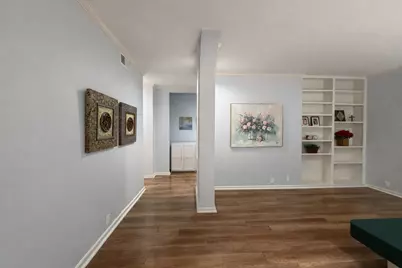 35 Litchfield Lane #229, Houston, TX 77024 - Photo 12
