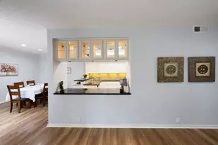 35 Litchfield Ln, Houston, TX 77024 - Photo 8