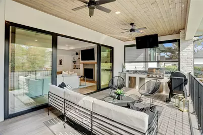 4991 Dumfries Drive, Houston, TX 77096 - Photo 18