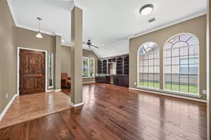 9302 Cantata Ct, Houston, TX 77040 - Photo 4