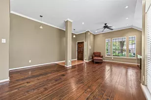9302 Cantata Ct, Houston, TX 77040 - Photo 6