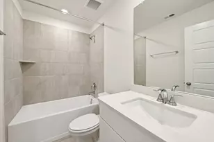 6658 Lahna Oak Dr, Conroe, TX 77304 - Photo 18