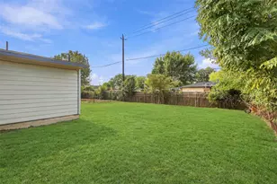 4926 Edfield St, Houston, TX 77033 - Photo 18