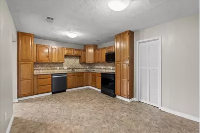 4714 Woodland Lane, Old River-Winfree, TX 77535 - Photo 26