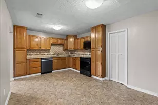 4714 Woodland Ln, Old River Winfree, TX 77535 - Photo 26