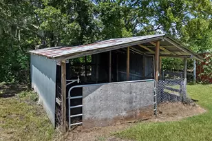 4714 Woodland Ln, Old River Winfree, TX 77535 - Photo 40