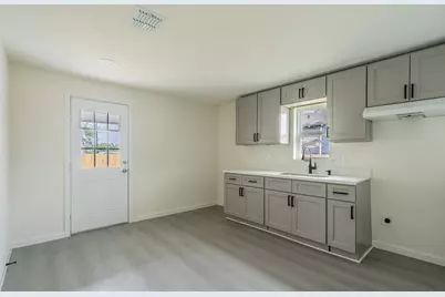 7821 Ethel Street, Houston, TX 77028 - Photo 2