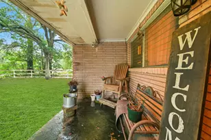 731 Meneley Rd, Winnie, TX 77665 - Photo 2