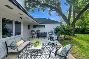 5827 Dumfries Dr, Houston, TX 77096 - Photo 34