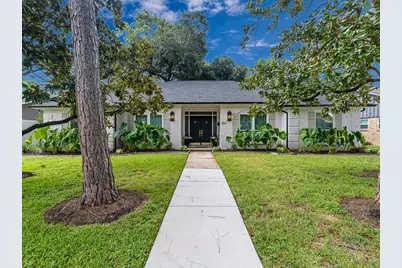 5827 Dumfries Drive, Houston, TX 77096 - Photo 4