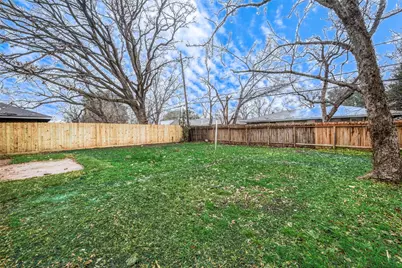 5755 Heron Drive, Houston, TX 77033 - Photo 40