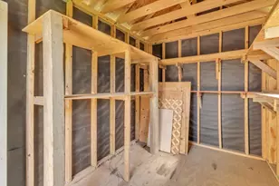 3922 Simsbrook Dr, Houston, TX 77045 - Photo 32